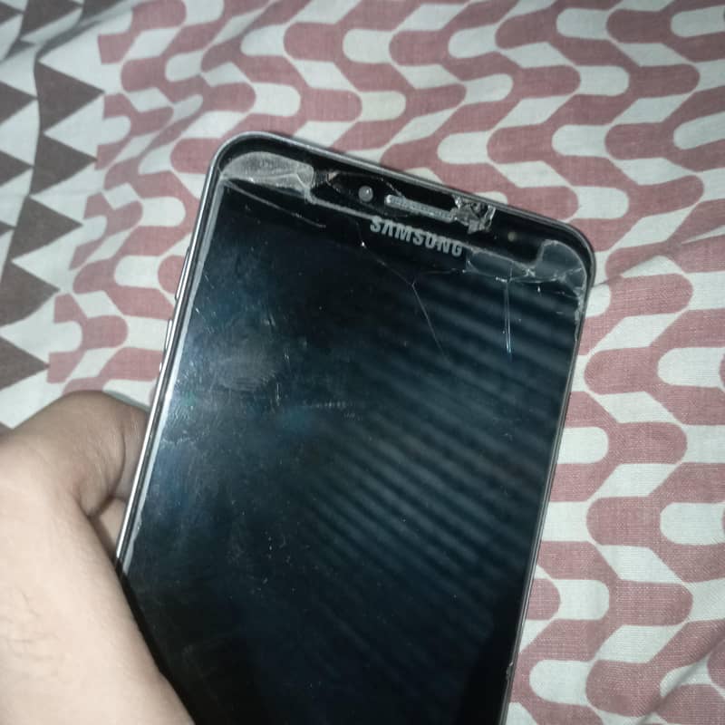 Samsung Mobile C7 1