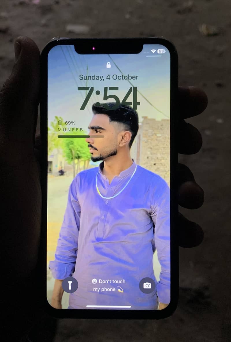 Apple iPhone X 3