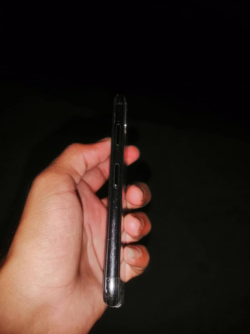 Apple iPhone X 2