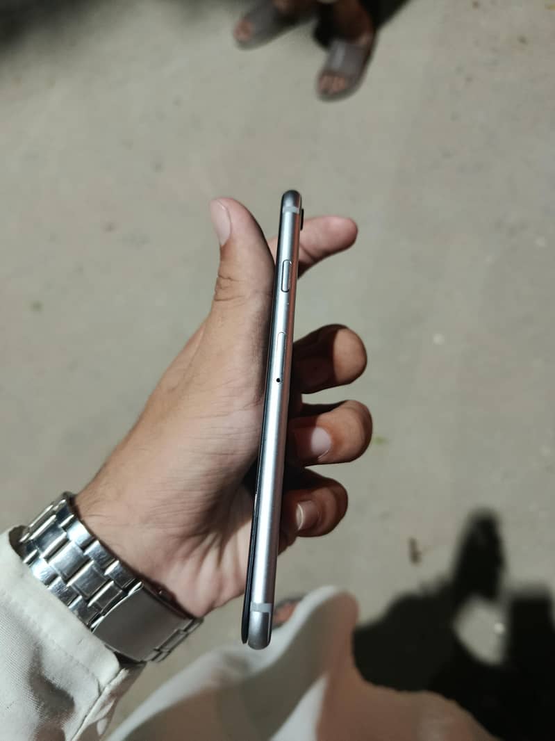 Apple iPhone 6S 2