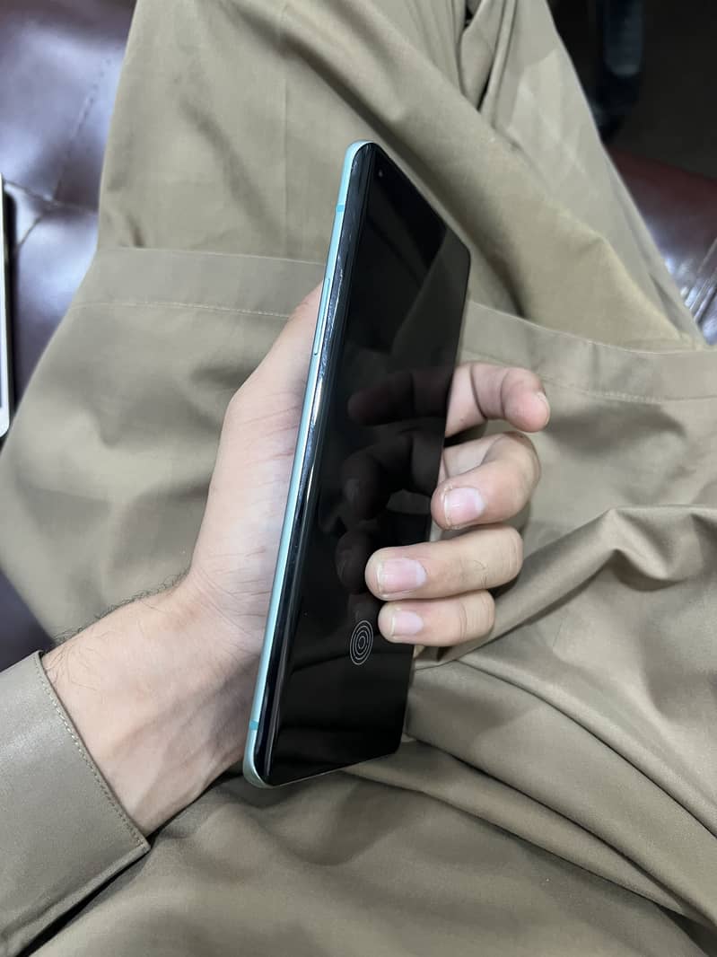 One Plus 8 Pro 6