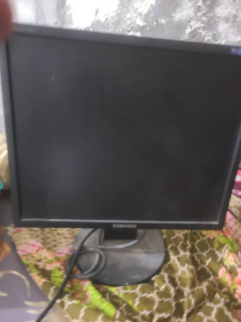 Samsung Computer LCD 2