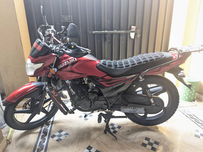Suzuki GR150 5