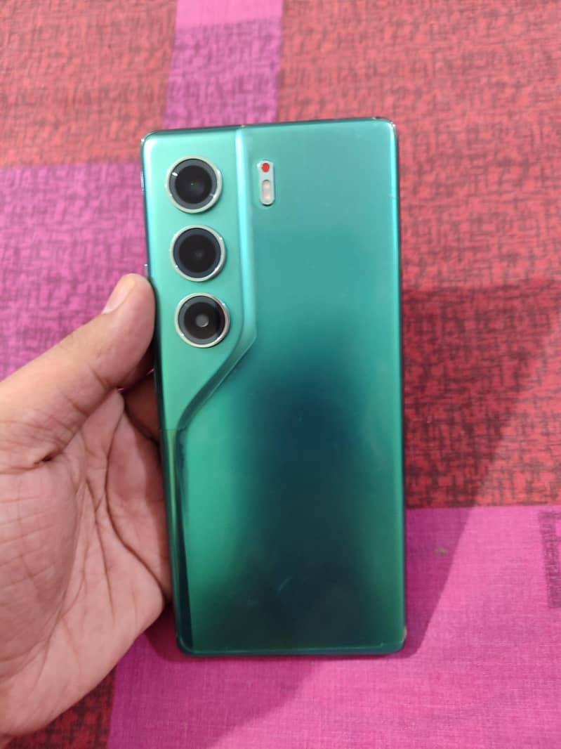 Tecno CAMON 40 (8/256) 2