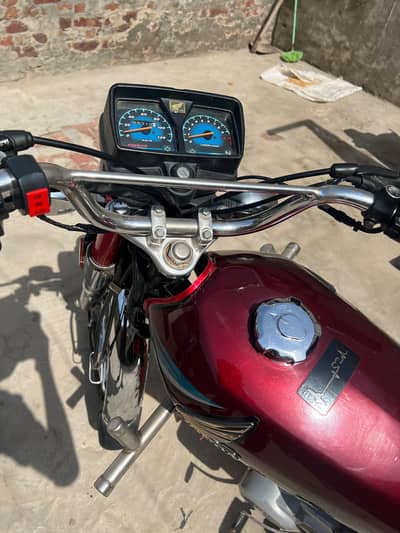 Honda 125 18 model