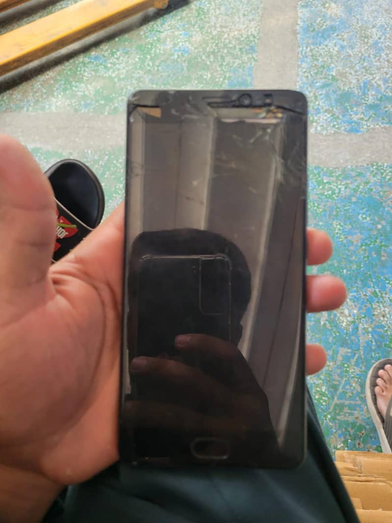 Meizu Pro 7 Plus 4