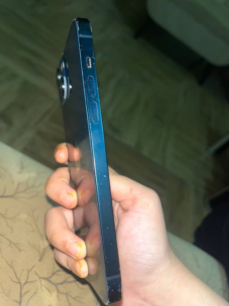 Apple iPhone 14 plus 3