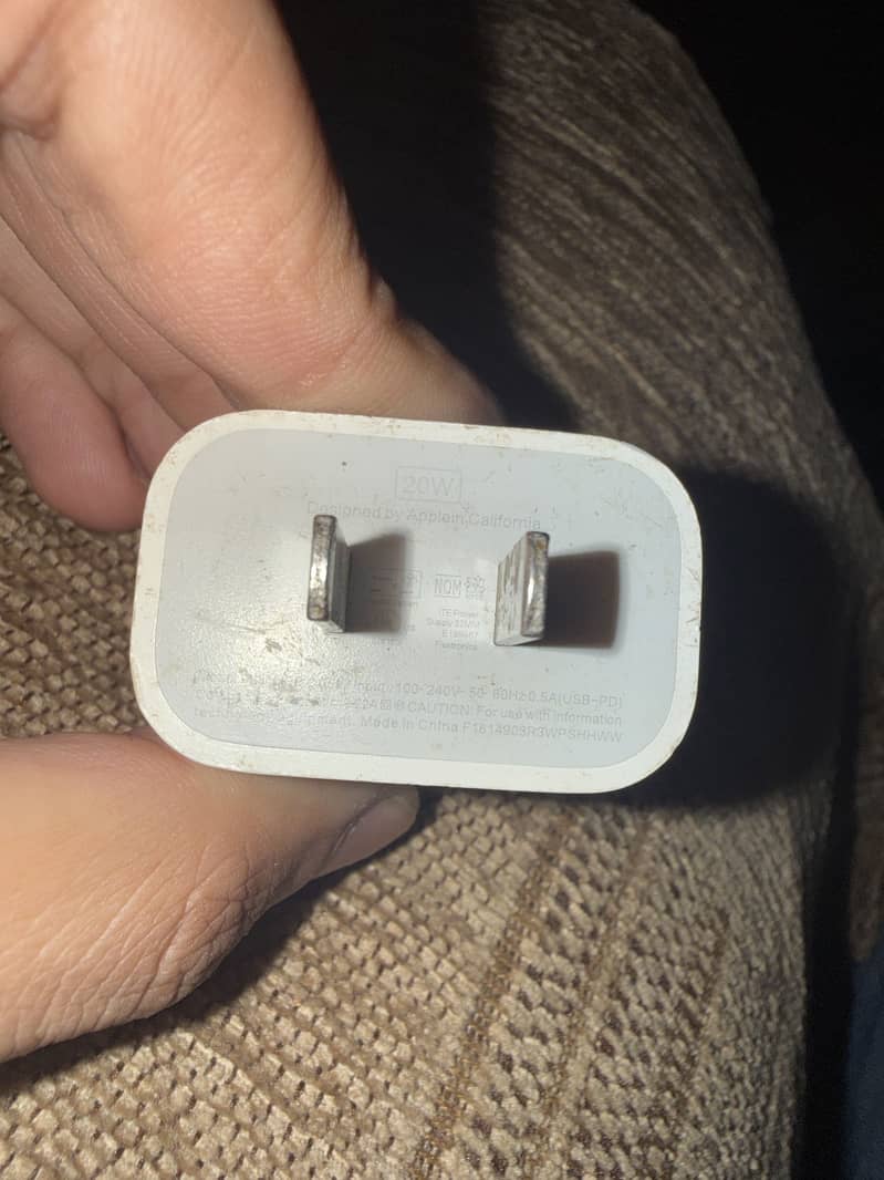 iphone orignal adapter 0