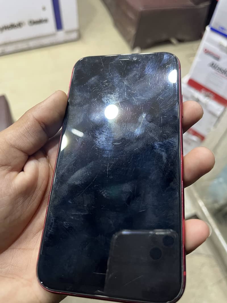 Apple iPhone 11 3