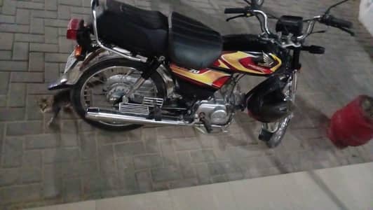 2026 Honda CD 70 (black)