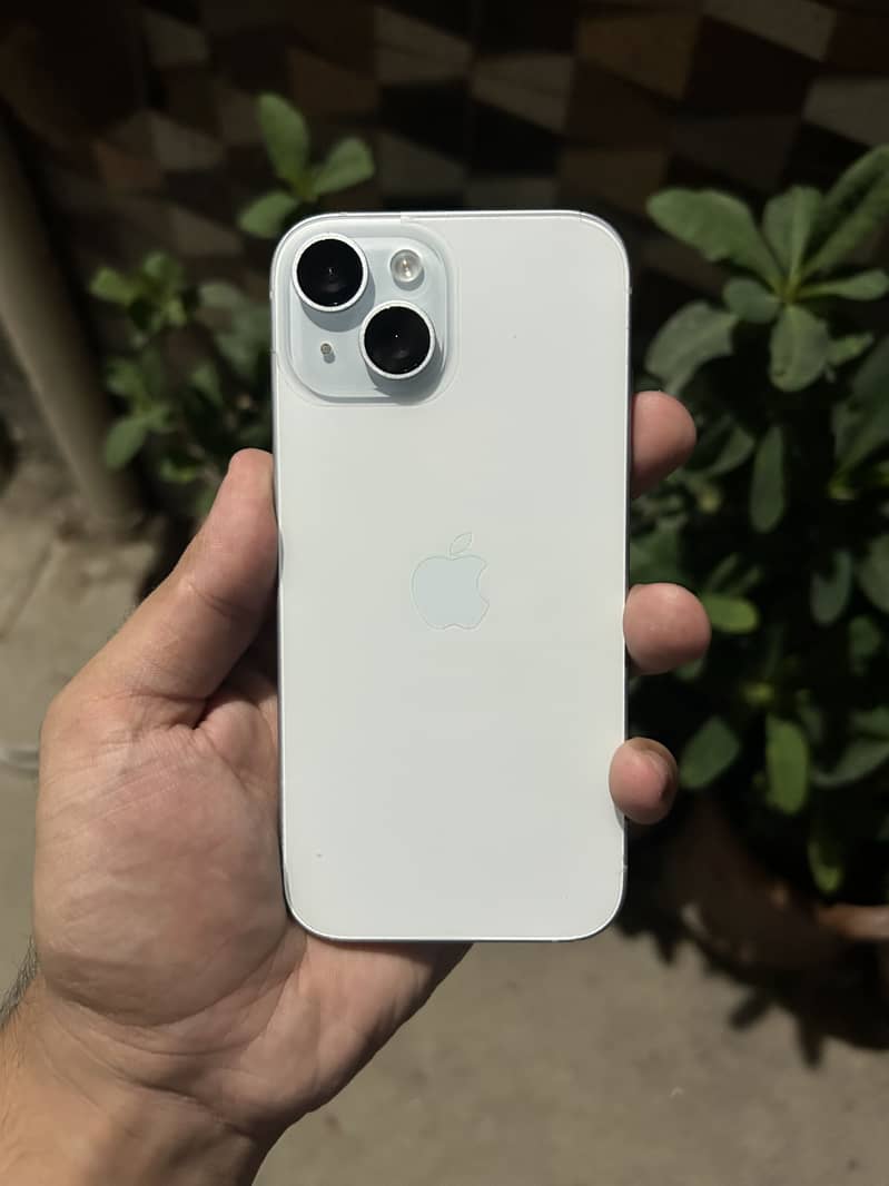 Apple iPhone 15 7