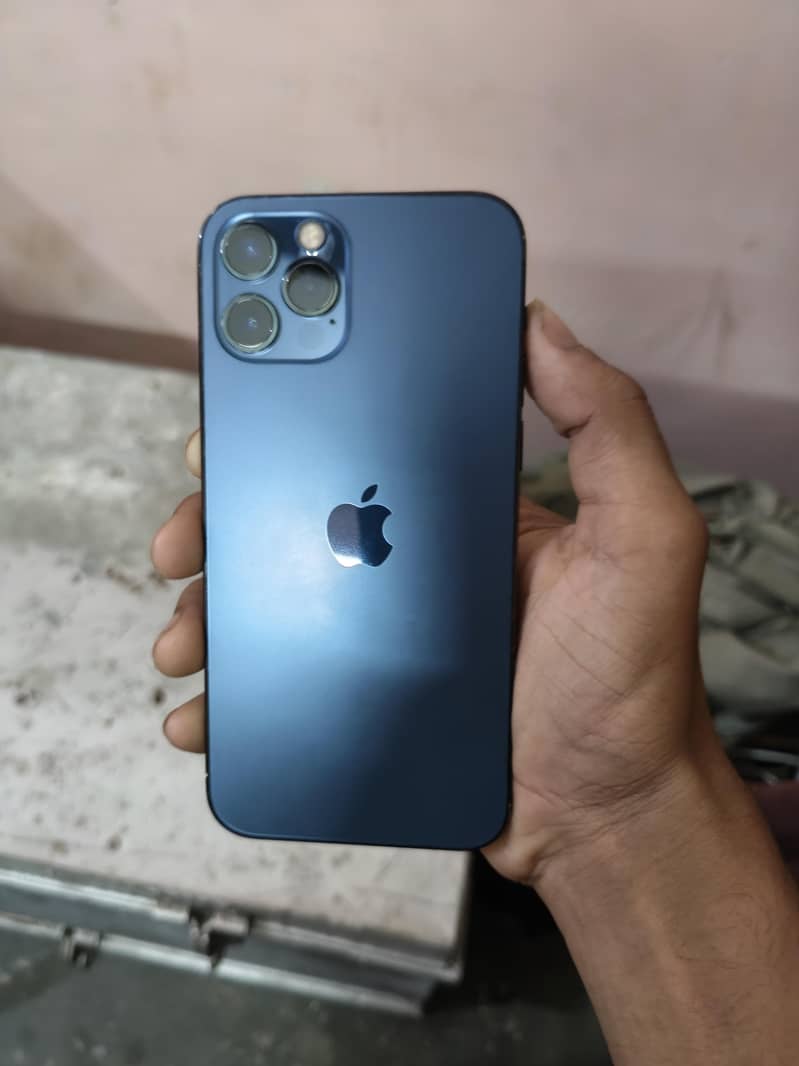Apple iPhone 12 Pro 2