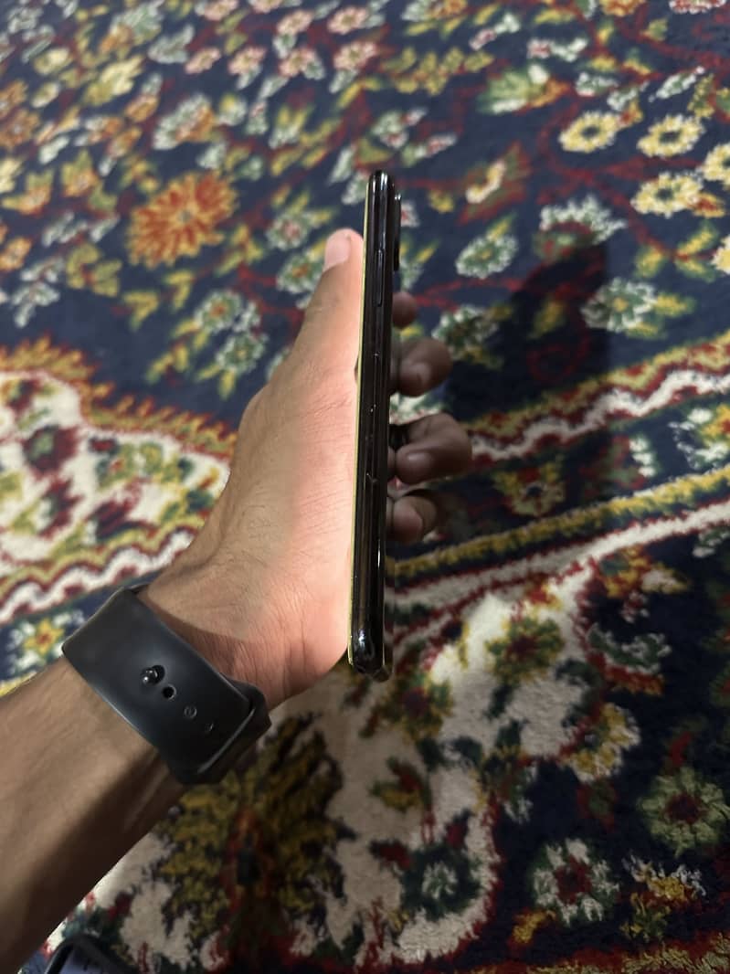 Apple iPhone X 13