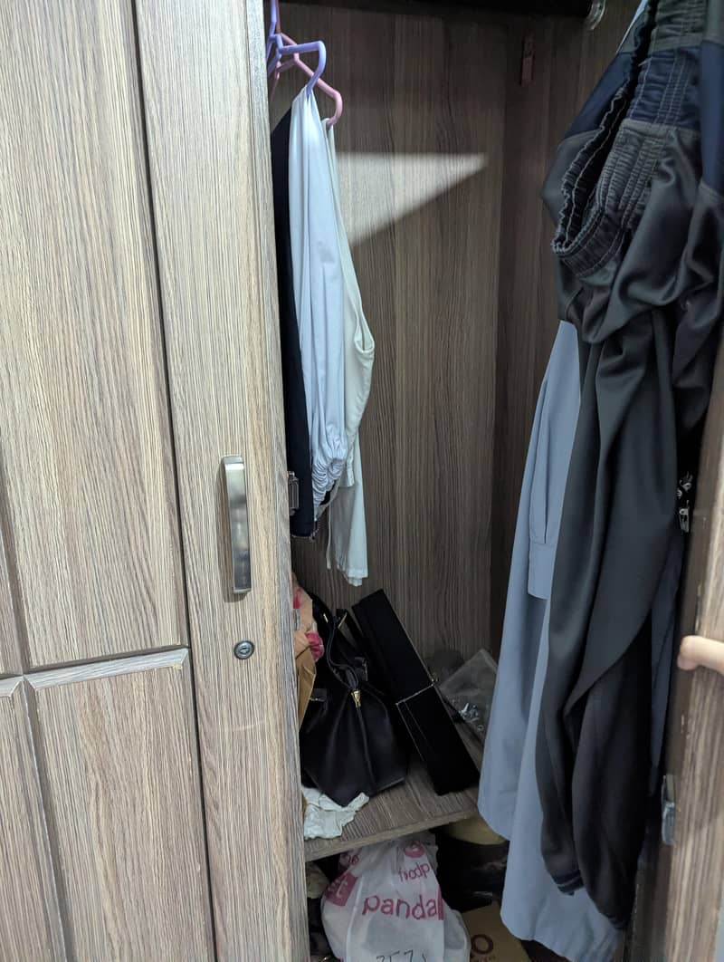 3 Door Wardrobe 1