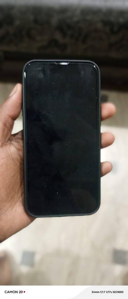 Apple iPhone 13 2