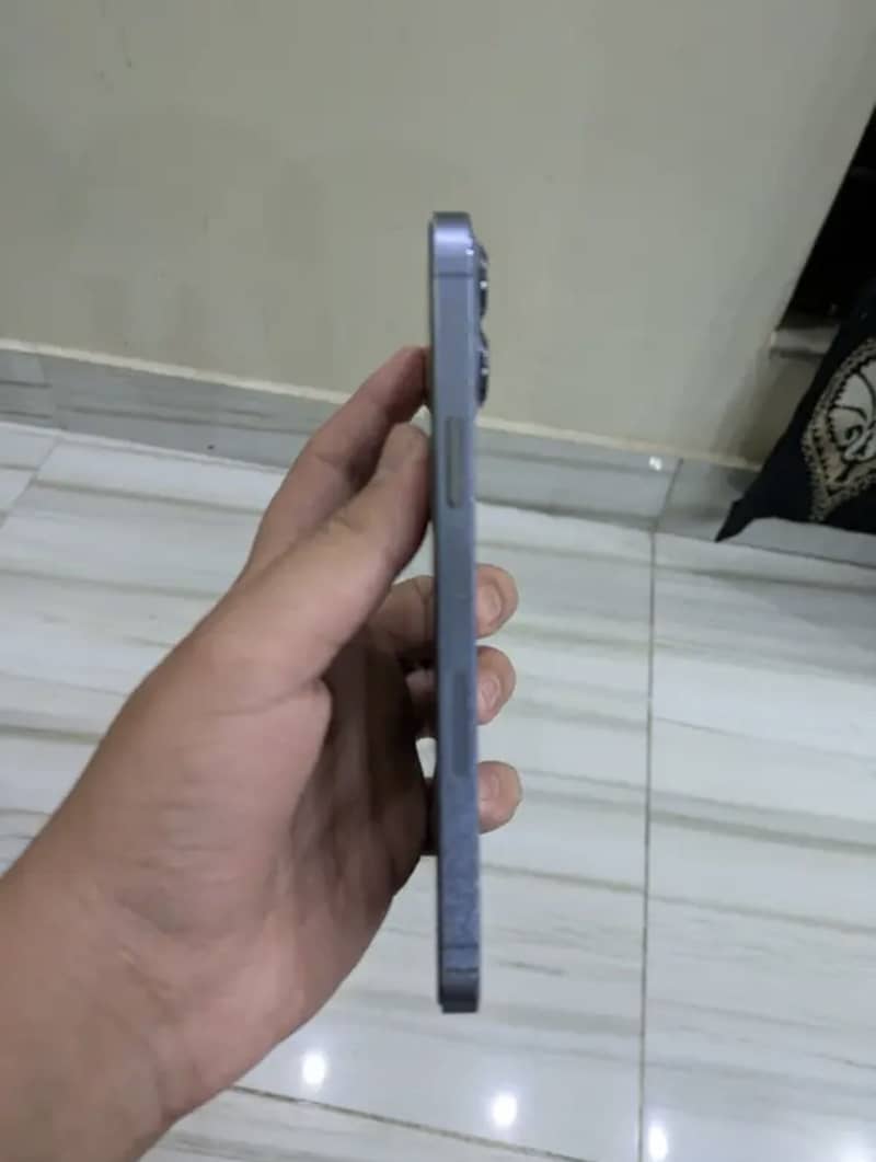 Apple iPhone 13 Pro Max 1