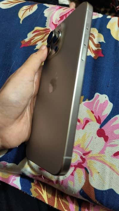 Apple iPhone 15 Pro Max