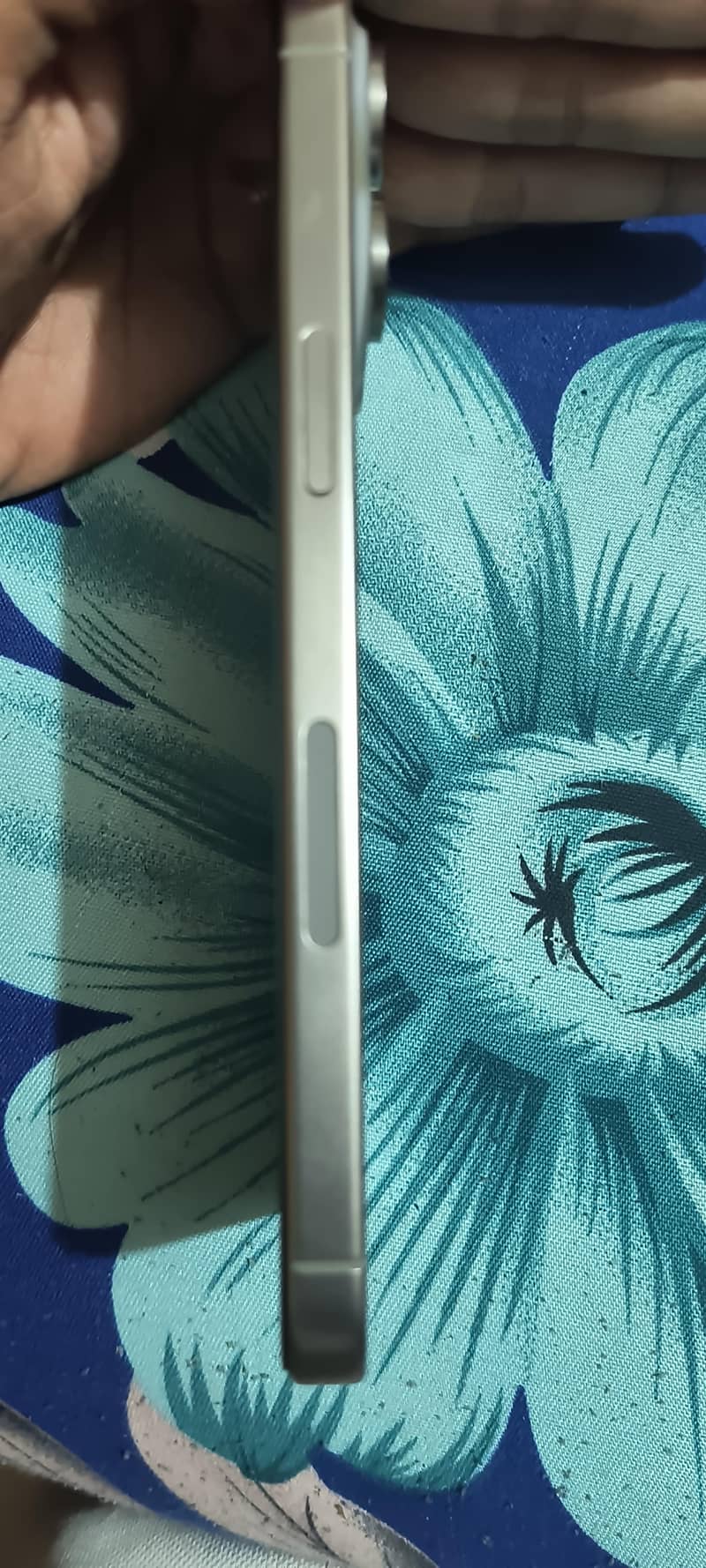 Apple iPhone 15 Pro Max 4