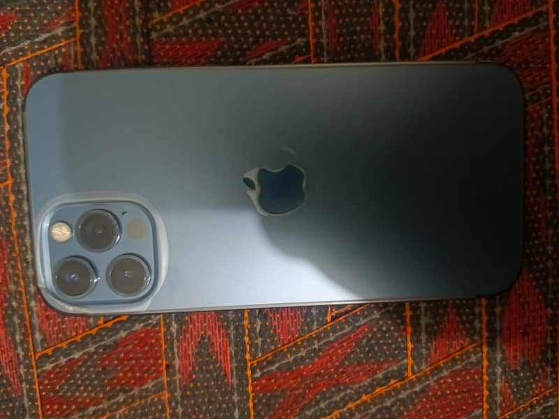 Apple iPhone 12 Pro 1