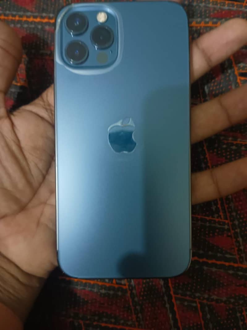 Apple iPhone 12 Pro 4