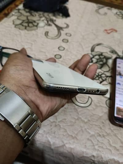 Vivo V20