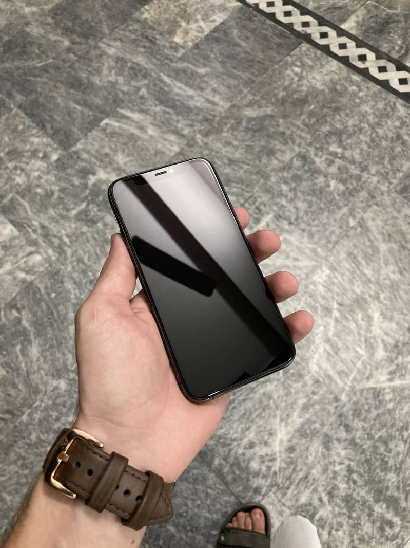 Apple iPhone 11 Pro 0