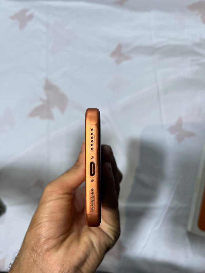 Apple iPhone 17 Pro Max 2