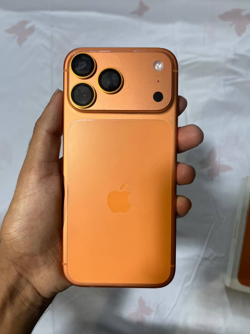 Apple iPhone 17 Pro Max 7