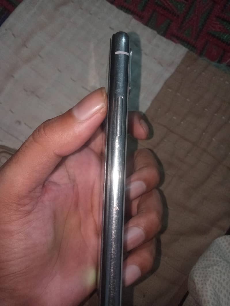 Apple iPhone X 2