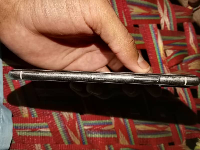 Apple iPhone X 3