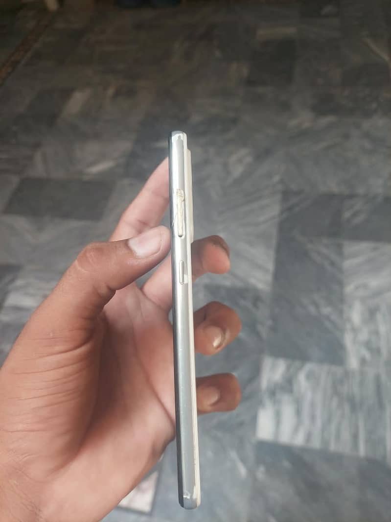 OPPO A52 2