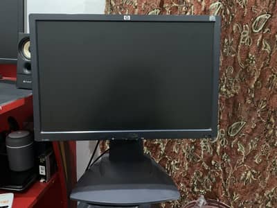 Hp L2045w 20 inh Screen working ok Read add