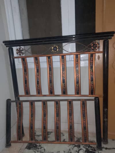 Iron single bed