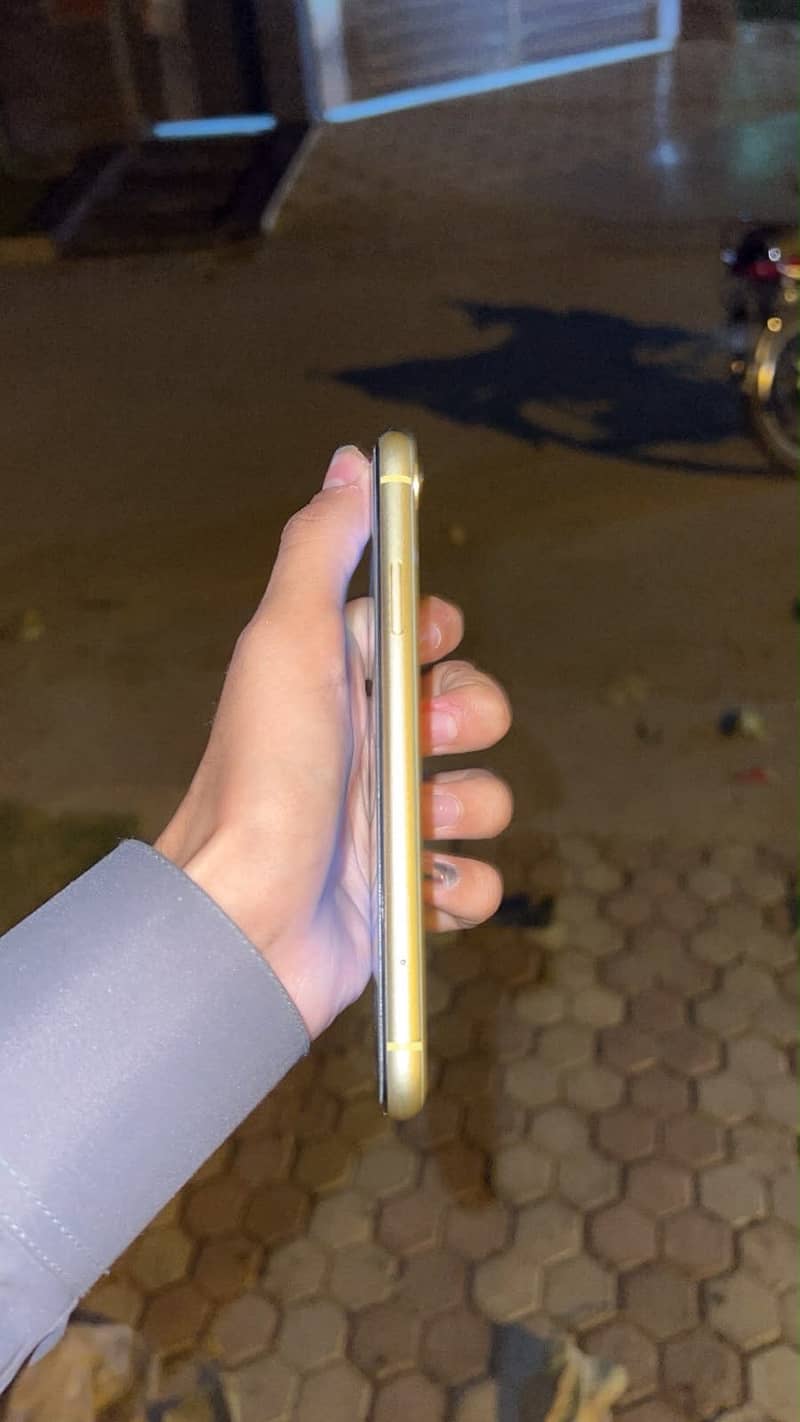 iPhone xr jv 3