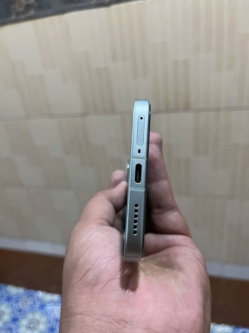 Infinix Note 60 4