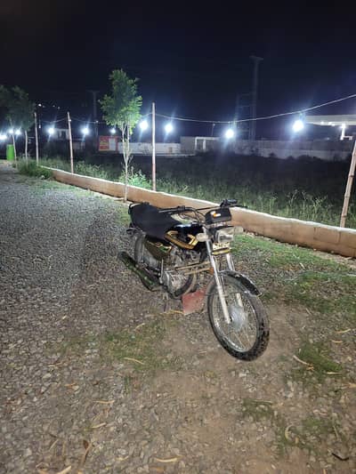 Honda CG 125 gold edition for sale