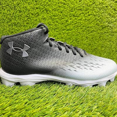 FOOTBALL SHOES