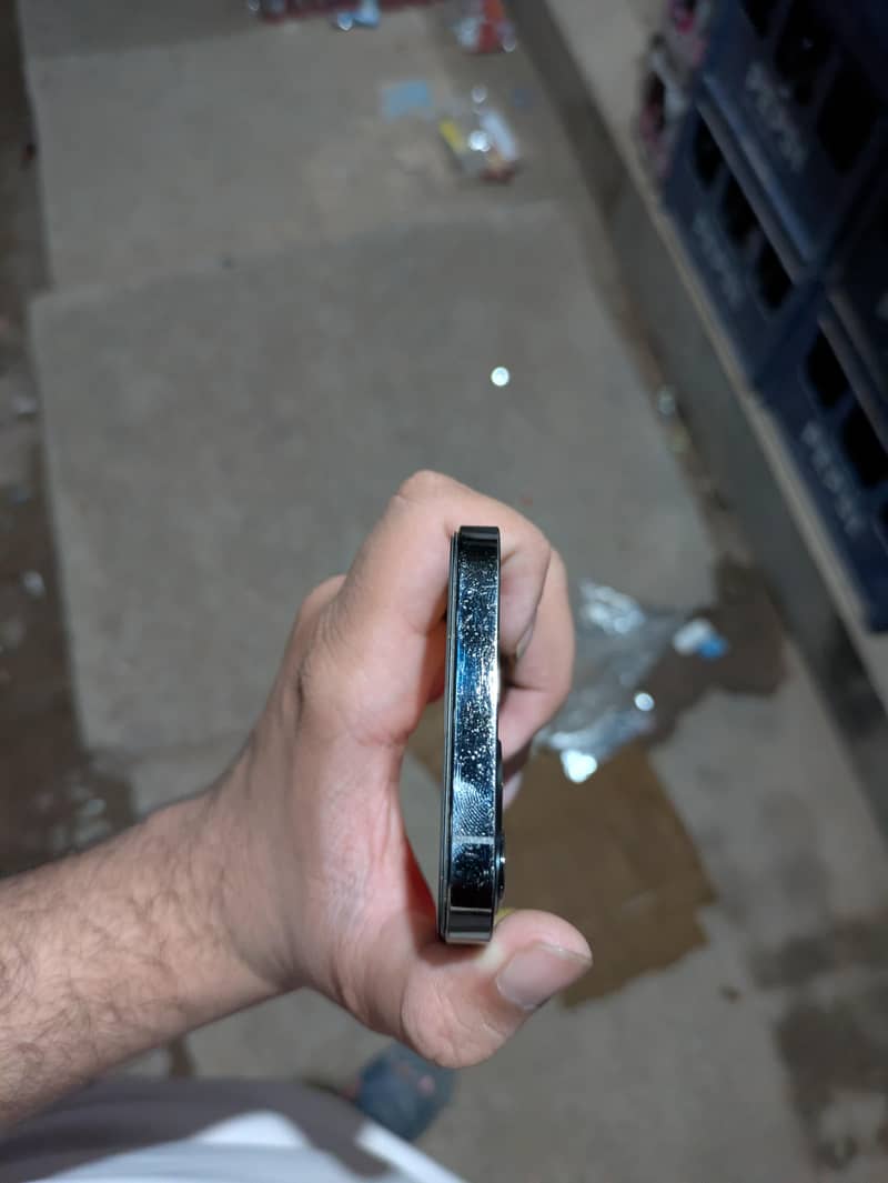 Apple iPhone 12 Pro 2