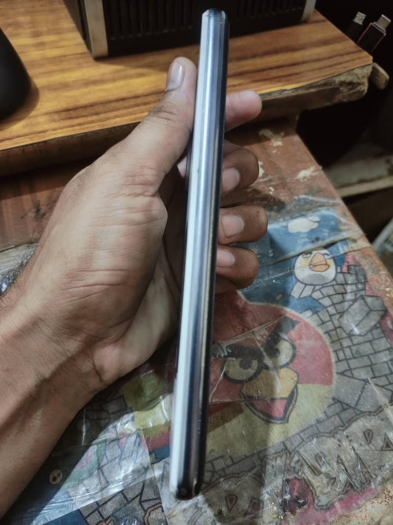 Samsung Mobile A72 2