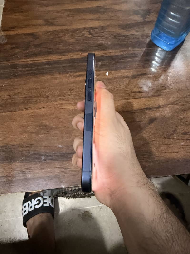 Apple iPhone 15 Pro 5