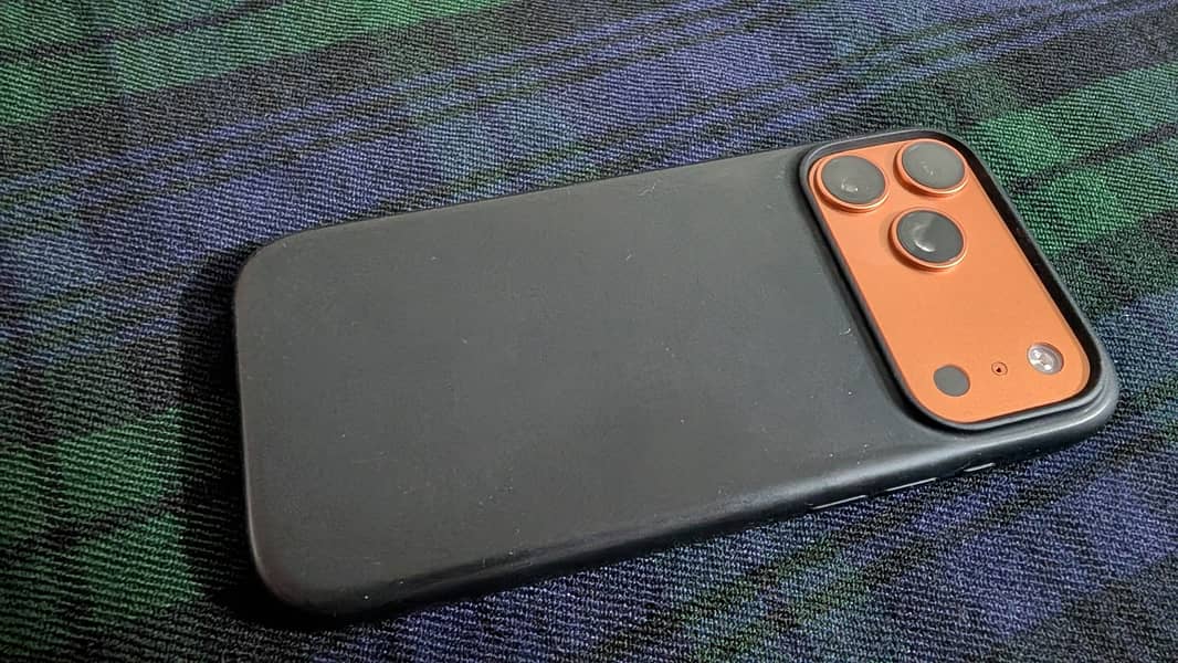 Apple iPhone 17 Pro Max 0