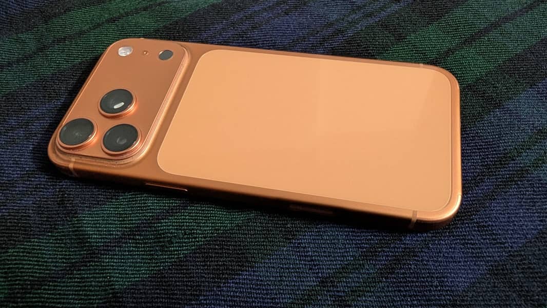 Apple iPhone 17 Pro Max 1