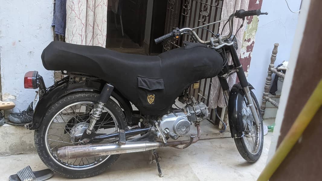 Unique UD 70 1