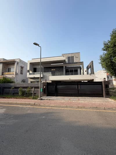 Bahria Town 1 Kanal LDA Approved House for Sale in Overseas Block