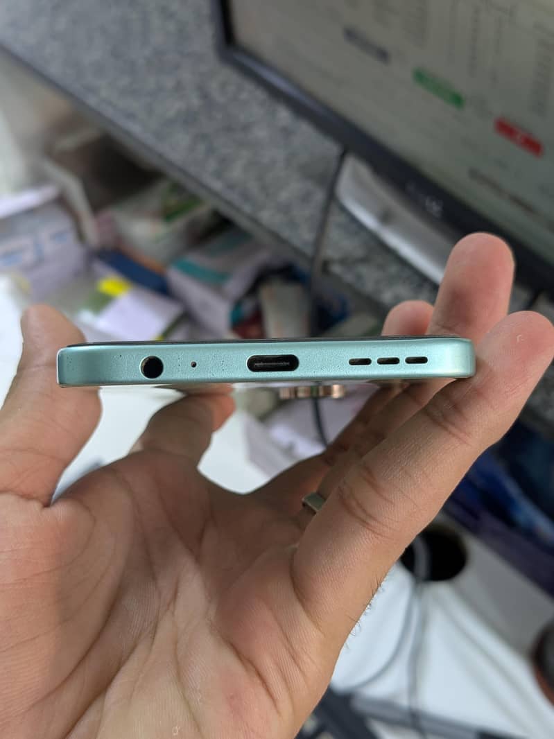 Tecno spark  40 Pro 5