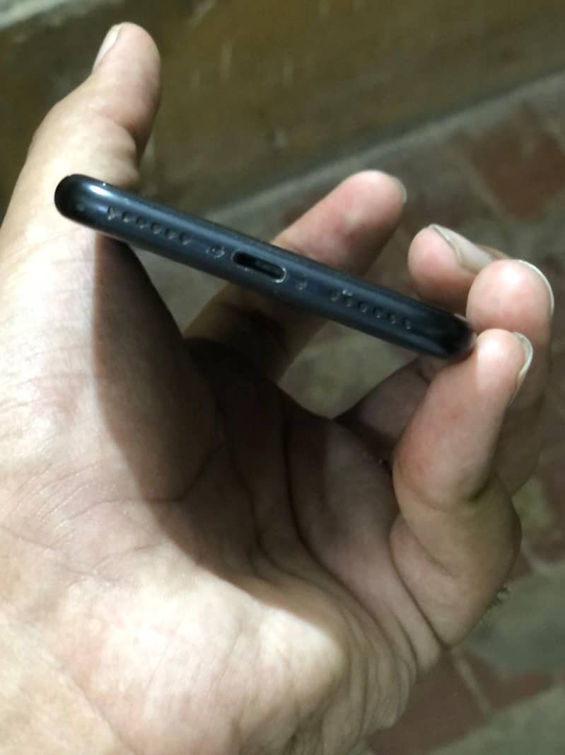 Apple iPhone SE 3rd generation 2