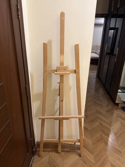 Wooden easel