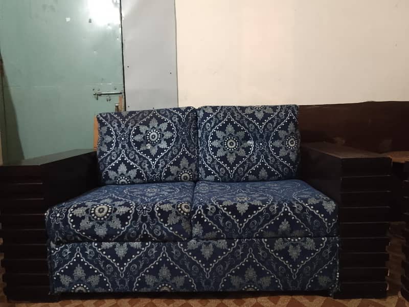 Sofa for Sell 3