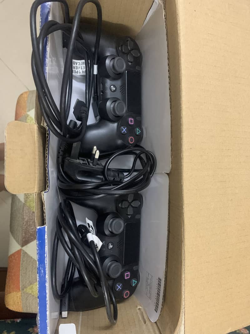 Play station 4 1