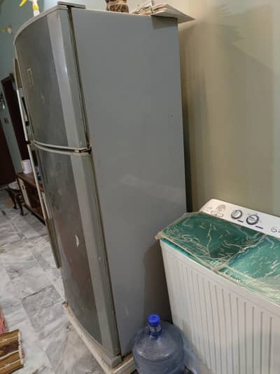 Dawlance Full Size Fridge – Original Compressor